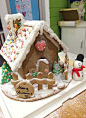 糖果小屋，啊哈~ ~好看又好吃~ ~雪人，圣诞老人，圣诞树，还有还有