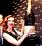 美酒配佳人！酩悦香槟(Moet&Chandon;)大Party，斯嘉丽·约翰逊(Scarlett Johansson)复古性感，众名模捧场！