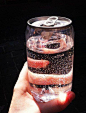透明的易拉罐汽水瓶子图片1
