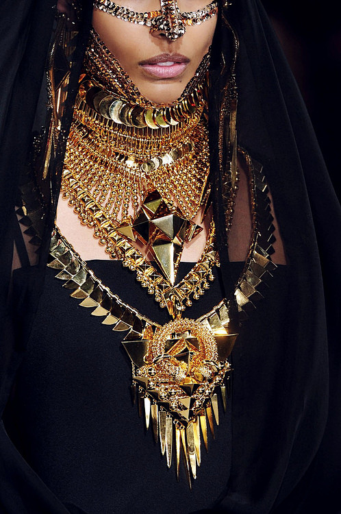 Givenchy F/W 2009 Co...
