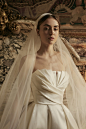 黎巴嫩著名设计师法国奢华礼服婚纱综合品牌 Elie Saab（艾莉•萨博）2022秋冬婚纱系列