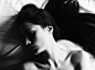 经典黑白摄影：充满法式浪漫的私房人像套图-第17张