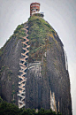 659 steps to the top: The Guatape Rock in Colombia!