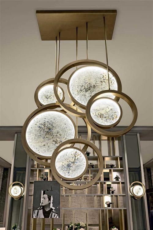 Moon pendant lamp