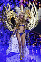 #维多利亚的秘密2014#Victoria’s Secret Fashion Show 2014—Gilded Angels鎏金天使L维多利亚的秘密Victoria＇s Secret 2014—Gild... ​​​​