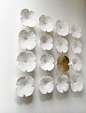 Large wall art set Wall art sculpture Ceramic wall art flowers in white and gold porcelain Wall sculpture Modern minimal original artwork: @北坤人素材