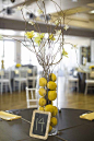柠檬黄水果高大桌花装饰