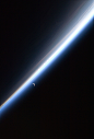 Tetris — link4universe: Luna vista lontana alle spalle... : link4universe:
“Luna vista lontana alle spalle della Terra, dalla Stazione Spaziale Internazionale
”