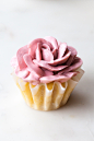 White Chocolate Rose Cupcakes