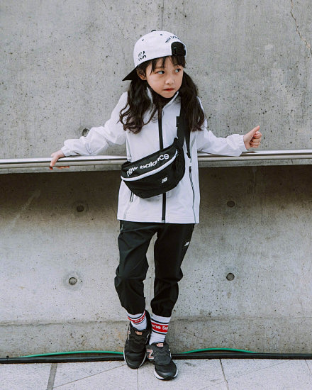 从#首尔时装周#认识韩国童模：여지민。2...