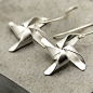 以色列原创设计师Avishag 银色风车耳环 ，立体感极强~~