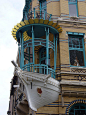 船长家的阳台。比利时安特卫普市某新艺术风格建筑。by @灵感日报社 http://t.cn/zOQXCRS