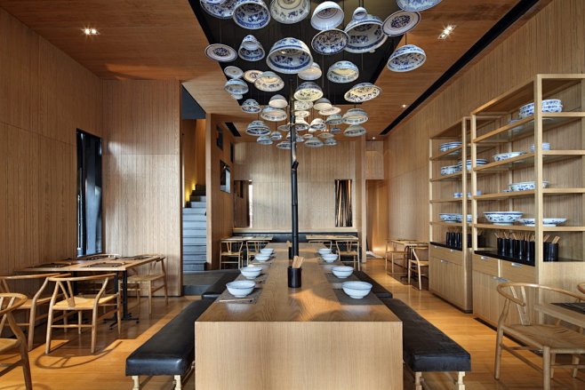 餐厅设计：牛公馆台湾面馆-设计之家