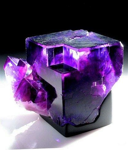 Fluorite base, Astur...