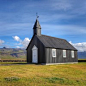 冰岛的教堂。灰色的朴素墙色。