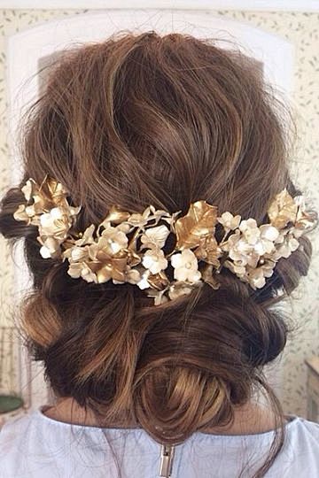 Gorgeous casual updo...