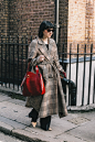 LFW FALL 18/19 STREET STYLE I | Collage Vintage