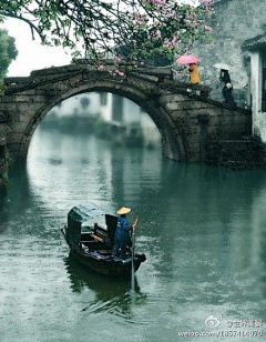 普通的小姐采集到美景?烟雨江南路过小小的城。