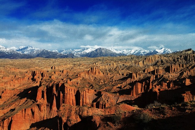 新疆托木尔大峡谷