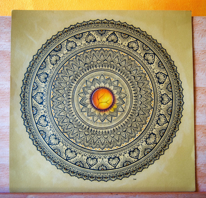 Hand-Drawn Mandala w...