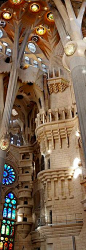 Sagrada Família Basilica in Barcelona • architect: Antoni Gaudí • photo: Andreas Ballek on Flickr