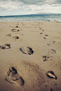 Footprints to the sea ...