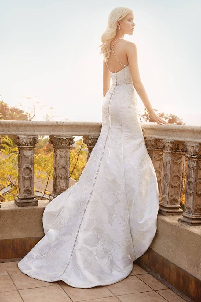 浪漫的 Alvina Valenta 2...