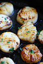 Brown Butter Scallops - perfectly seared scallops using brown butter. Juicy scallops that pair well with pasta. 10 mins to cook | rasamalaysia.com