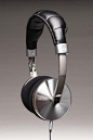 NIXON NOMADIC HEADPHONES