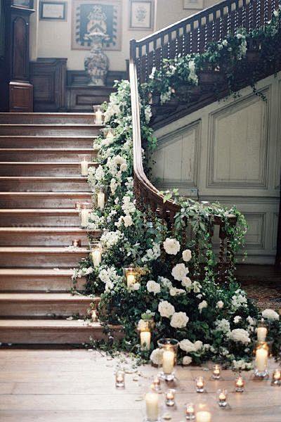 婚礼灵感: 19个超美的楼梯装饰