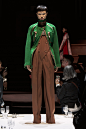 00038-burberry-fall-2022-ready-to-wear-credit-brand.jpg (2240×3360)