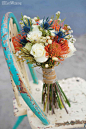 Ocean Spirit : Get swept away by this quaint oceanside wedding featuring pops of orange, red and blue. Captured by Little Blue Lemon and decorated by Make My Day Count, this “Ocean Spirit” style shoot subtly breathes elements of ocean life into details of