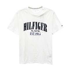 ERMU二木采集到tommy hilfiger