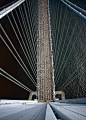 NYC marathon runners on bridge