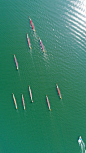【今日端午节】参加襄阳龙舟大赛的12只龙舟，中国湖北省襄阳市（© VCG/Getty Images）
又到了一年一度赛龙舟的季节，龙舟不仅仅是端午节的主角，还是我们内心对端午节的一种情怀。城市东方擂鼓起，百舸争流过大江，赛龙舟无疑是端午节最振奋人心的节日传统。你看那湛蓝闪亮的江水中正在进行着激烈的龙舟赛，作为南北文化交汇之地——襄阳，千里汉江穿城而过，龙舟节的历史也源远流长。
2018-06-18
非洲