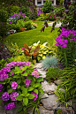 Flower garden with stepping stone path: 