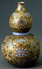 国宝瓷器


国宝瓷器精品图片欣赏(六)     清乾隆 粉彩描金《福寿》蕃莲纹葫芦瓶