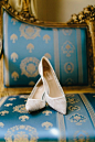 21双复古的白色蕾丝婚鞋