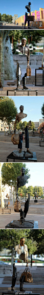 【怀揣空洞，孤独行走】为了庆祝马赛作为2013年欧洲文化中心，法国艺术家Bruno Catalano创作了十座与真人等高的雕塑，名为《旅行者》。它们被摆放在市区街头，每个人物的身躯都缺失了一部分，感觉仿佛隐形，给人以视觉上的震撼。你从这些作品里读出了什么样的寓意呢？