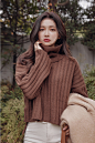 언발의 매력 knit by 츄(chuu) : 넓은폴라로 얼굴이 따뜻하면서 얼굴이 작아보이는 효과를 >