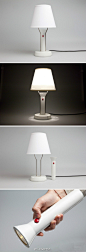 【两用台灯】台灯的灯柱其实是一个手电，台灯+手电，摆放和移动使用二合一，很巧妙的设计