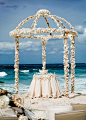 完美的仪式花亭。来自：婚礼时光——关注婚礼的一切，分享最美好的时光。#仪式花亭#