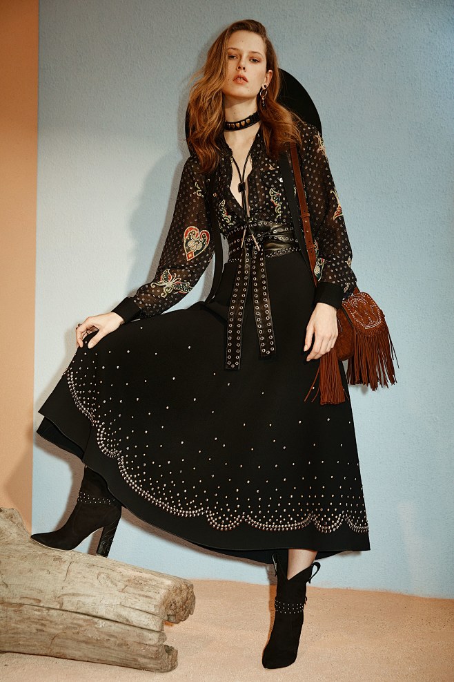 Elie Saab Pre-Fall 2...