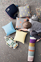 #家居##软装#由 Trine Andersen 於 2006 年創立的丹麥品牌 ferm LIVING 的秋冬系列，當中包含了多款壁紙、紡織品、廚房用品還有小小朋友的相關商品，布满質樸又帶點玩心甜味的創意。