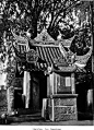 广汉的路边土地庙 因易拆毁 中国大部分这种小庙于1960~1970年代都消失了