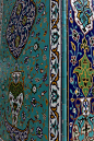 伊斯兰风格的瓷砖墙,黄连素