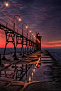 Winters Night Sunset / Lighthouses