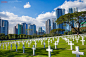 建在菲律宾首都马尼拉最繁华地段的美军公墓