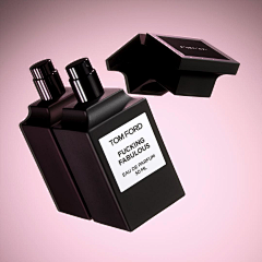 小呆呆咿呀呦采集到品牌 | TOM FORD