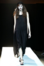 Yohji Yamamoto2011春夏高级成衣发布秀_2011纽约时装周图片274218_T台展示_VOGUE时尚网